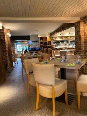 Ego At The Fox Cub, Little Hoole