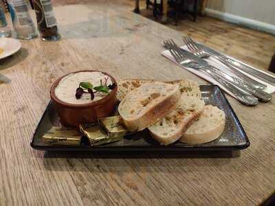 The Rising Sun Inn - Pub & Restaurant