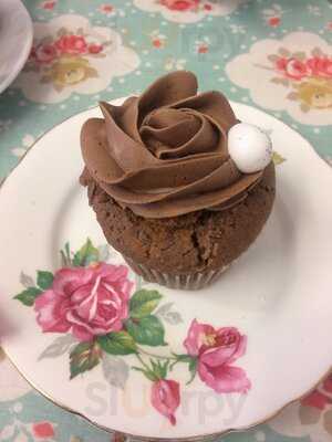 Emzcakes Creative Cafe