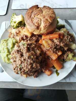 The Three Horseshoes