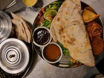 Thali & Tandoor