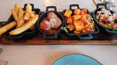 The Harbourfront Bistro