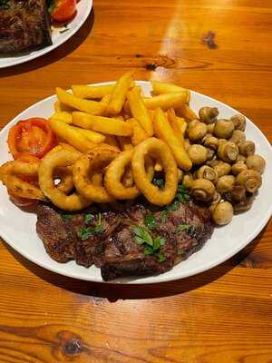 Charlie Brown's Diner