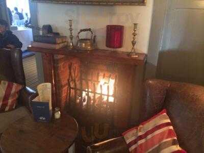 The Royal Oak Pub & Dining House