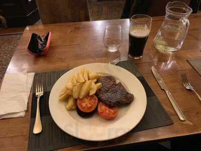 Anderson's At The Waterloo