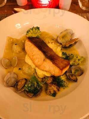 Anderson's At The Waterloo