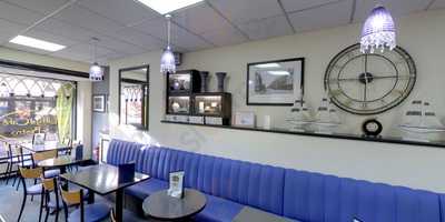 Liffy's Cafe & Bistro