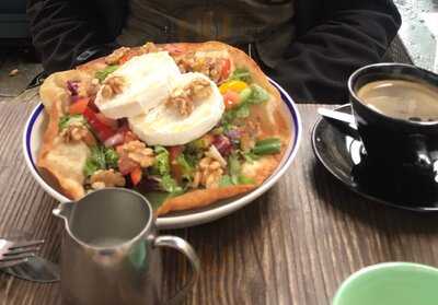 L's Coffee And Books