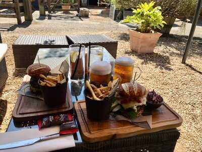 The Saracens Head - Little Brington