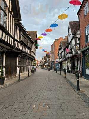 The Cardinal's Hat Inn