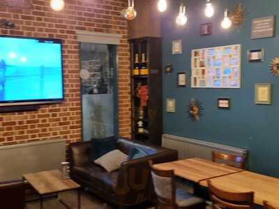 Tavi Bar And Indian Grill