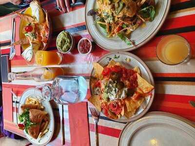 Chesters Restaurant & Bar