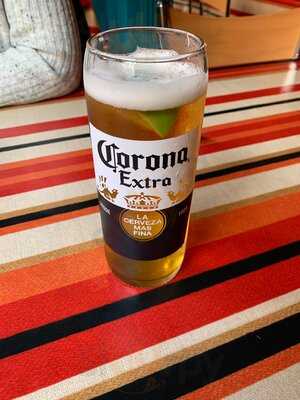 Chesters Restaurant & Bar