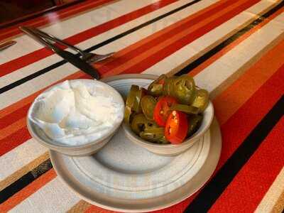 Chesters Restaurant & Bar