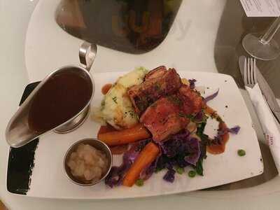 White's Seafood & Steak Bar