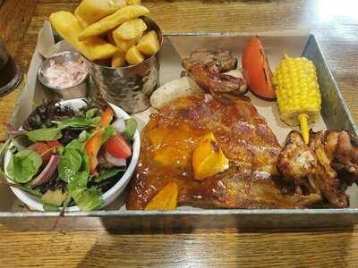 White's Seafood & Steak Bar