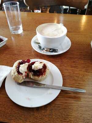 Lulu's Coffee Shop And Wine Bar