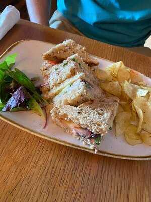 Lulu's Coffee Shop And Wine Bar