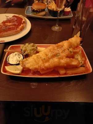 Retreat Grill, Bar And Restaurant