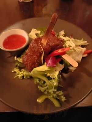 Retreat Grill, Bar And Restaurant