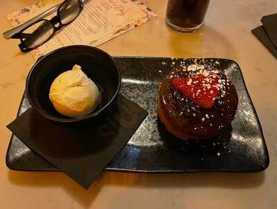 Retreat Grill, Bar And Restaurant