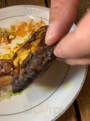 Los Reyes Tapas & Wine Bar