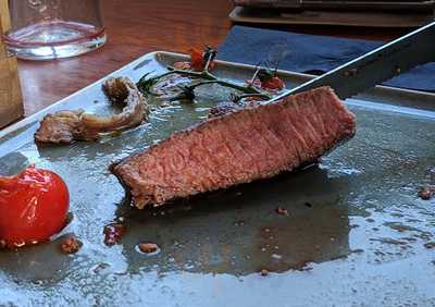 Rafferty's Steak And Wine Bar