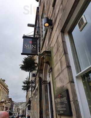 The Sun Hotel & Bar (dining)