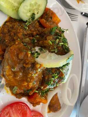 Miah's - Spencers Wood