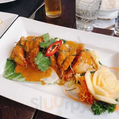 Blue Moon Restaurant