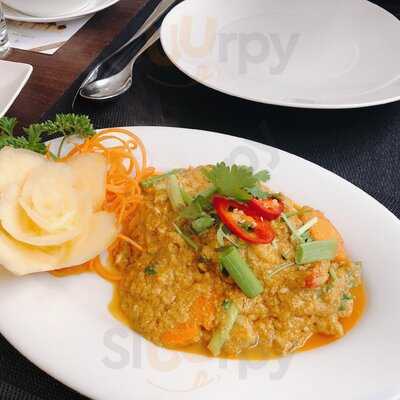 Blue Moon Restaurant