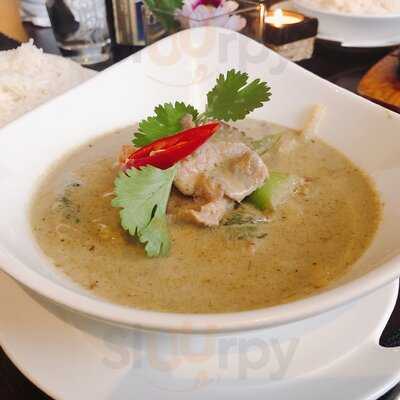 Blue Moon Restaurant