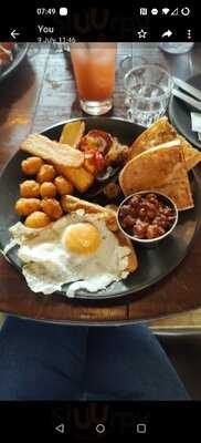 Slingers At Smokeworks Station Road