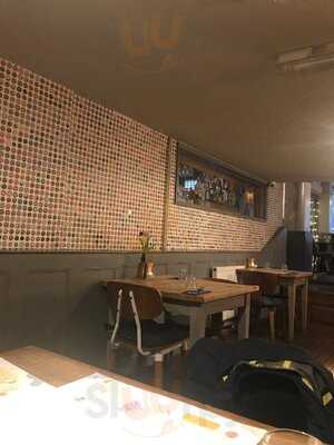 Victoria Pub And Kitchen