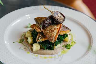 1539 Restaurant & Bar