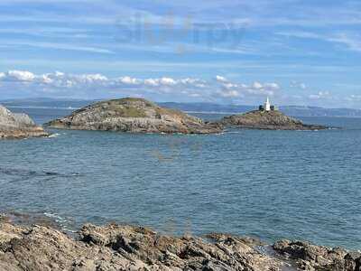 Castellamare Restaurant & Cafe Bar