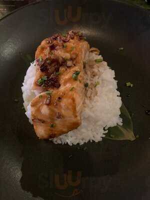 1812 Bar And Restaurant