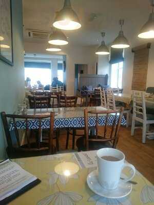 Fintons Cafe & Bakehouse