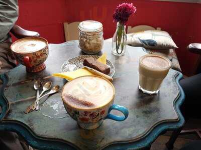 The Glorious Art House