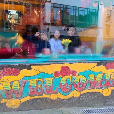 The Glorious Art House