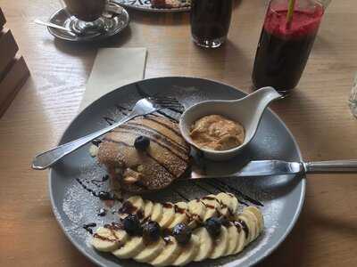 Rebels House Pizzeria & Pancakes