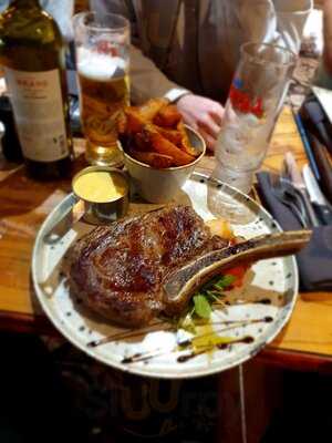 The Broadway - Stirks Steakhouse Bar & Grill