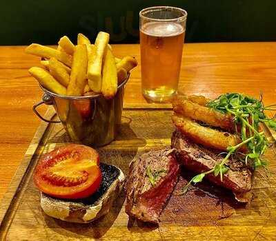 The Meridian Bier Cafe