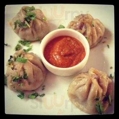 Everest Nepalese Restaurant And Bar