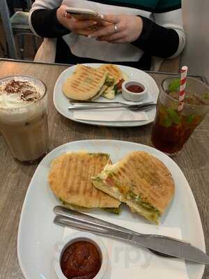 The Cafe At Ridgeway