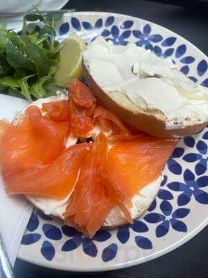 The Lamppost Cafe - Burrs