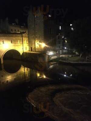 Framptons Cafe Bar & Kitchen