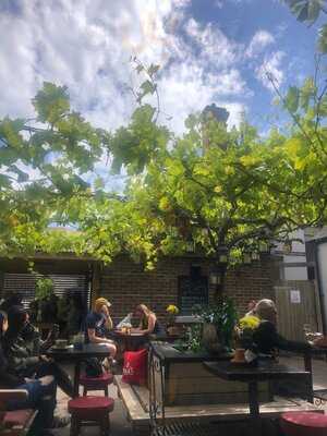 The Corner House Freehouse & Garden