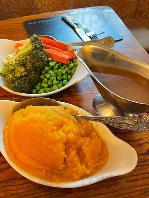 The Cripple Creek Inn