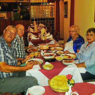 Le Raj Indian Restaurant